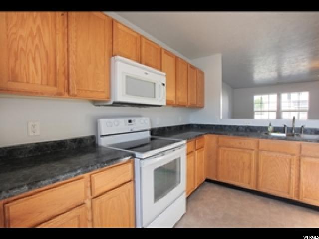 2012 N 2095 W, Clinton, UT 84015 — photo 3
