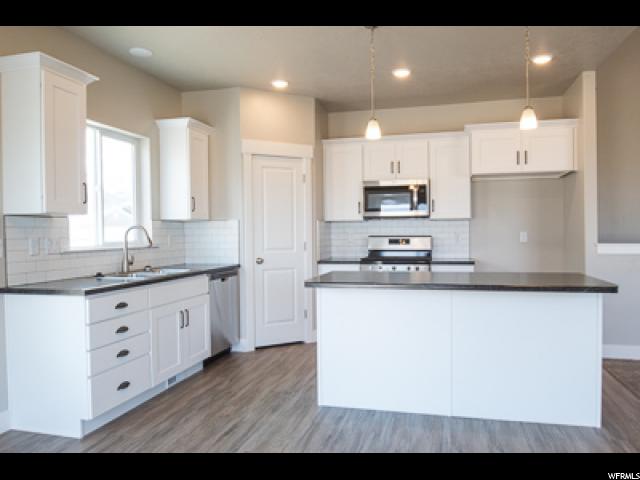 1475 E 340 S, Hyrum, UT 84319 — photo 4