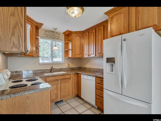 815 E 9630 St S, Sandy, UT 84094 — photo 9
