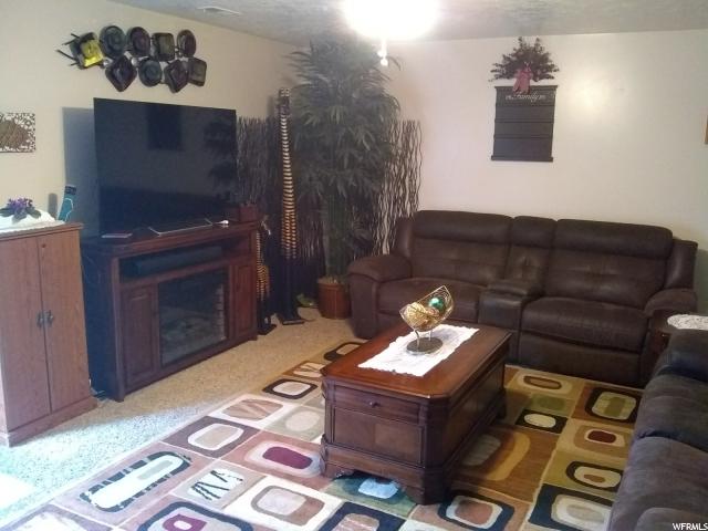 5559 S 3375 W, Roy, UT 84067 — photo 10