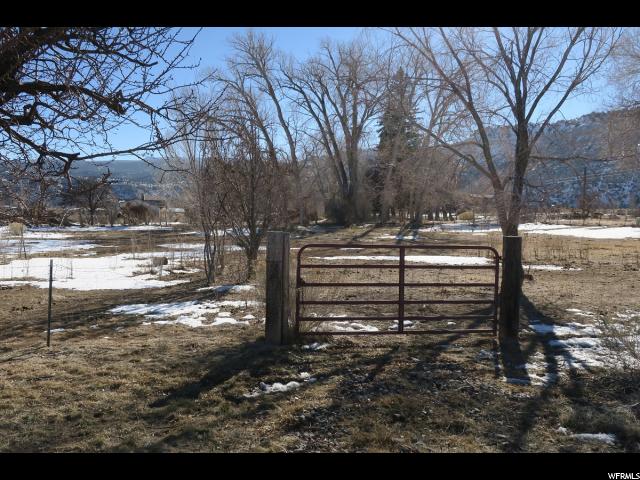 10 E Rustler St S, Teasdale, UT 84773 — photo 3
