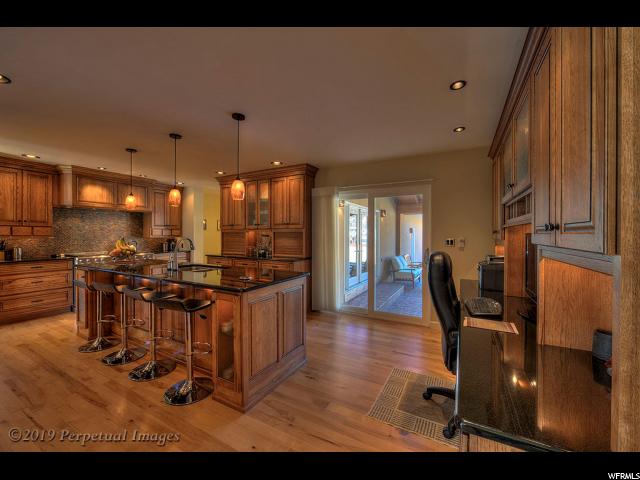 371 E 300 S, Moab, UT 84532 — photo 10