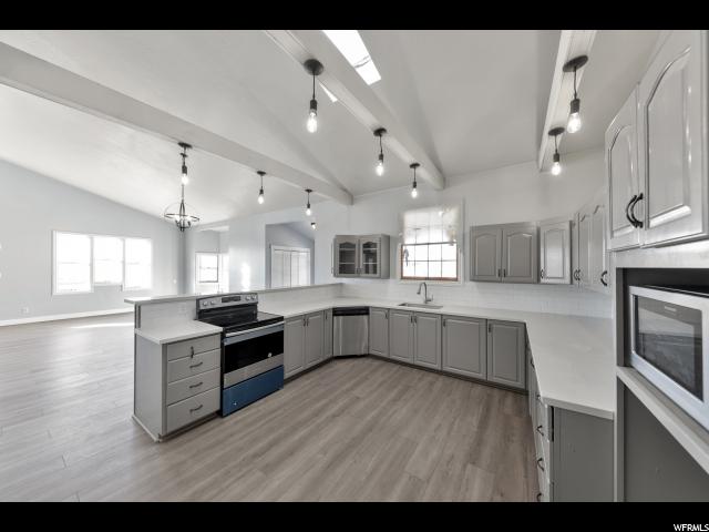 408 E 775 N, Bountiful, UT 84010 — photo 7