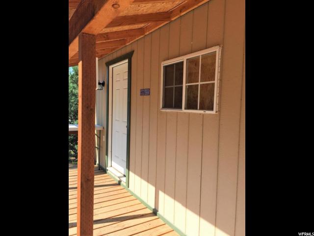 742 E Cedar Dr, Hatch, UT 84735 — photo 6