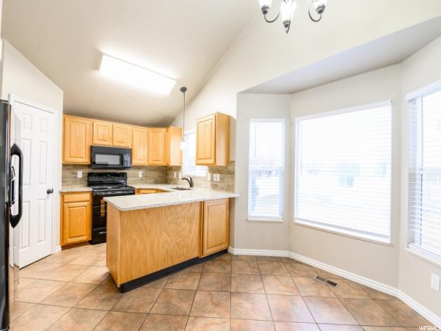 5202 S 3400 W, Roy, UT 84067 — photo 4