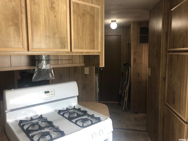 52 Palmer St, Helper, UT 84526 — photo 5