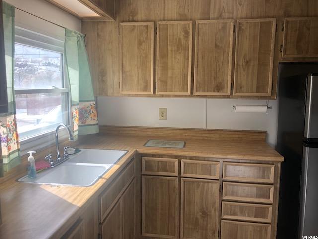 52 Palmer St, Helper, UT 84526 — photo 7