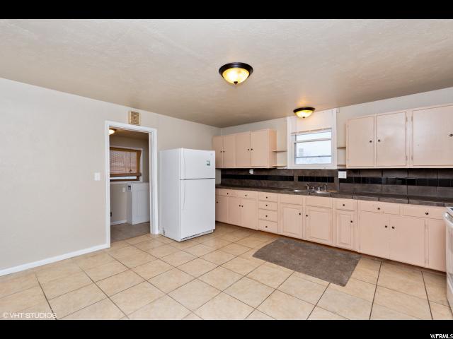 1016 W 800 N, Clinton, UT 84015 — photo 3