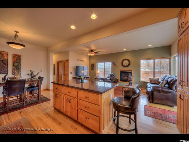 615 S 400 E, Moab, UT 84532 — photo 9