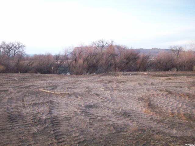 1568 E 5th St S, Green River, UT 84525 — photo 3