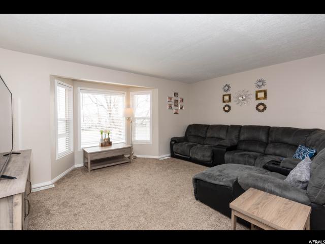 211 E Phillips S, Layton, UT 84041 — photo 3