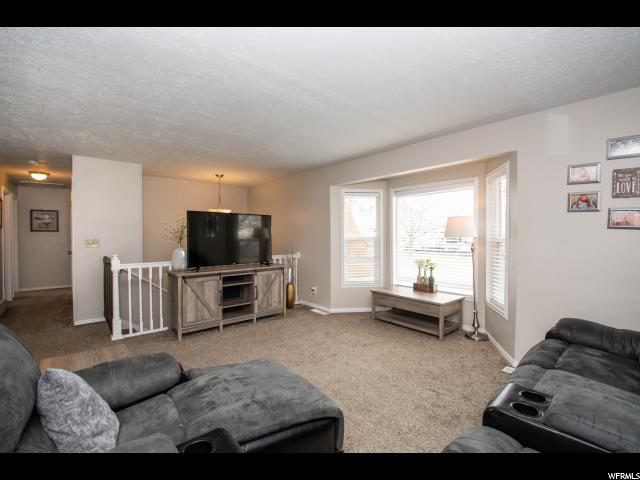 211 E Phillips S, Layton, UT 84041 — photo 2
