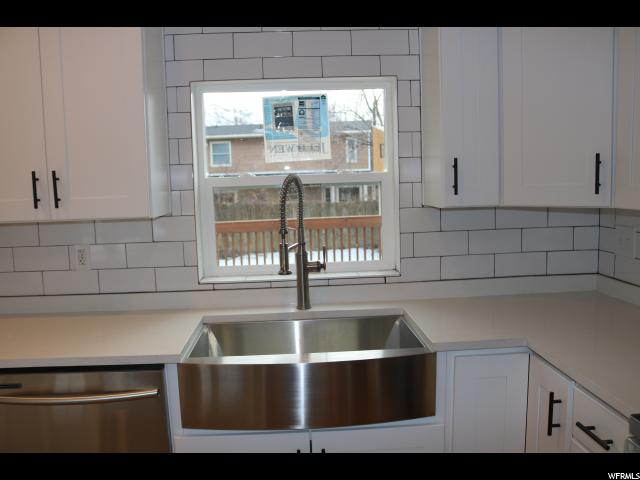 2408 E Glacier View Dr, Sandy, UT 84092 — photo 8