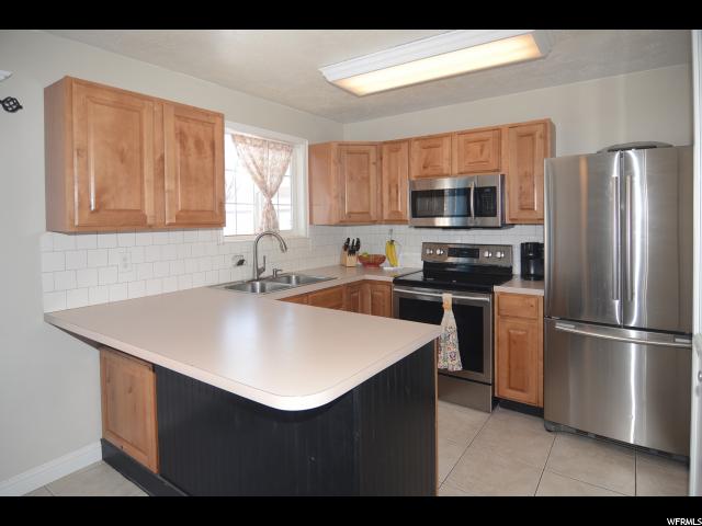 4894 S 2875 W, Roy, UT 84067 — photo 3