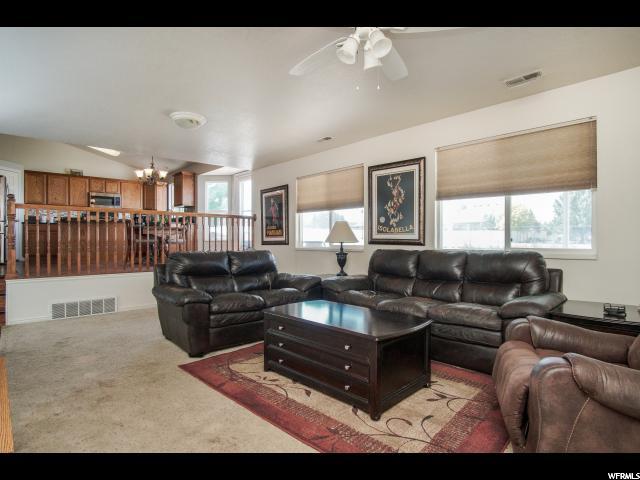 2687 W 2100 N, Clinton, UT 84015 — photo 9