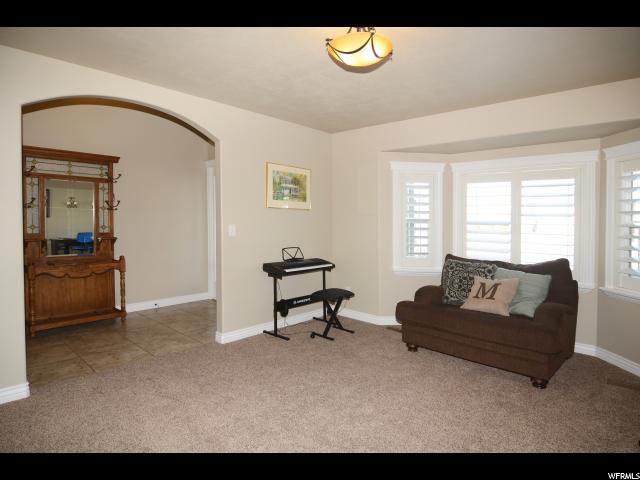 447 N Isabella Dr E, Layton, UT 84040 — photo 5