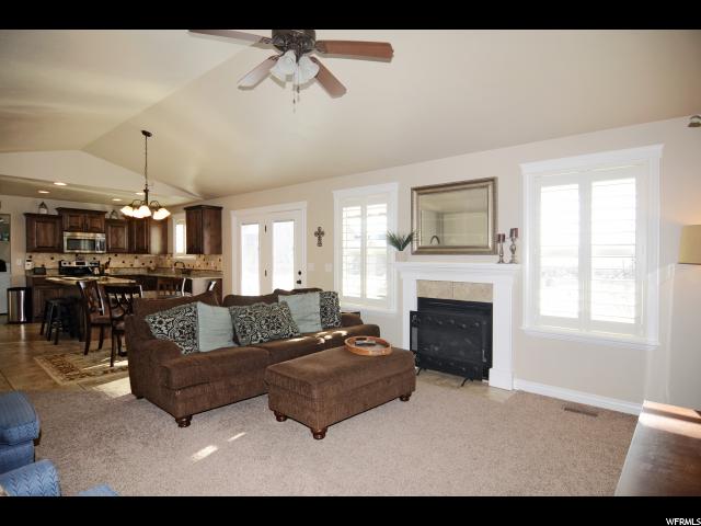 447 N Isabella Dr E, Layton, UT 84040 — photo 6