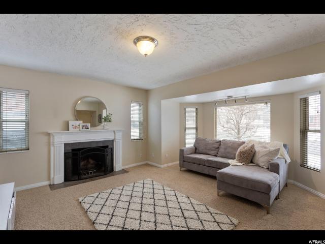 692 W 3500 S, Bountiful, UT 84010 — photo 3