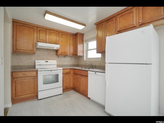 859 W 2550 N, Clinton, UT 84015 — photo 7