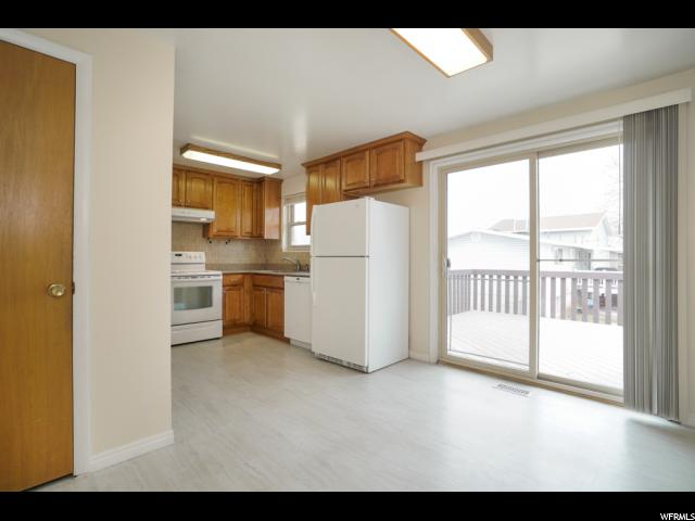 859 W 2550 N, Clinton, UT 84015 — photo 5