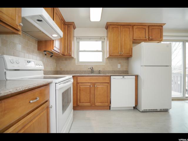 859 W 2550 N, Clinton, UT 84015 — photo 6