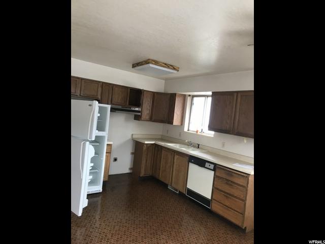 175 Maple St, Helper, UT 84526 — photo 2