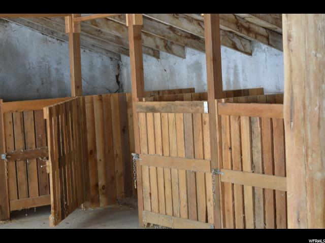 2750 S 2000 E, Vernal, UT 84078 — photo 2