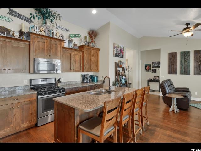 2064 E 3100 N, Layton, UT 84040 — photo 9