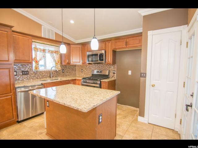 608 N 1300 W, Clinton, UT 84015 — photo 12