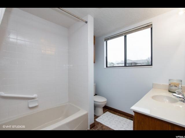 10325 S 2505 E, Sandy, UT 84092 — photo 12