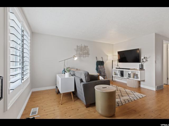 582 W 1950 N, Centerville, UT 84014 — photo 3