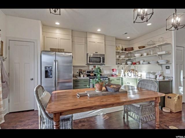 669 N 310 W, Centerville, UT 84014 — photo 8