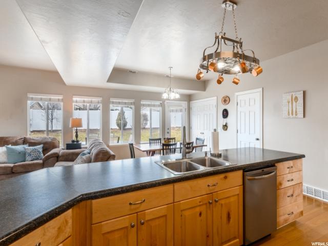 635 E 650 S, Layton, UT 84041 — photo 8