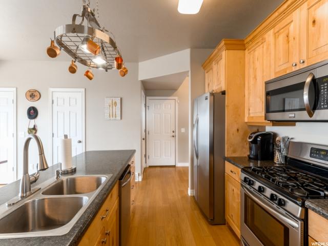 635 E 650 S, Layton, UT 84041 — photo 10
