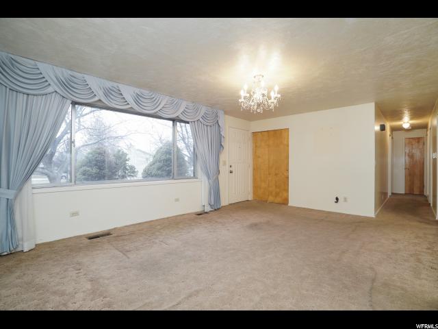 1076 N 3000 W, Clinton, UT 84015 — photo 5