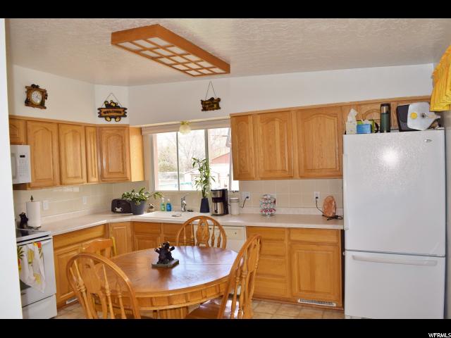 826 N 900 E, Price, UT 84501 — photo 4