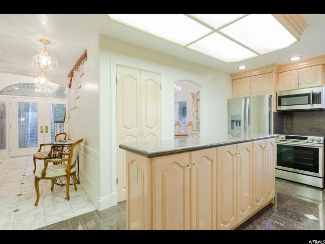 2789 E Ksel, Sandy, UT 84092 — photo 12