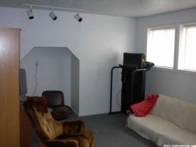 986 W 600 S, Layton, UT 84041 — photo 3
