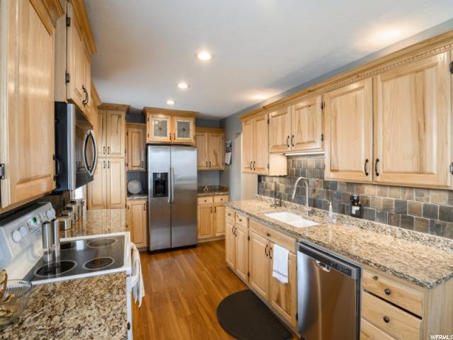 692 W 3300 S, Bountiful, UT 84010 — photo 11