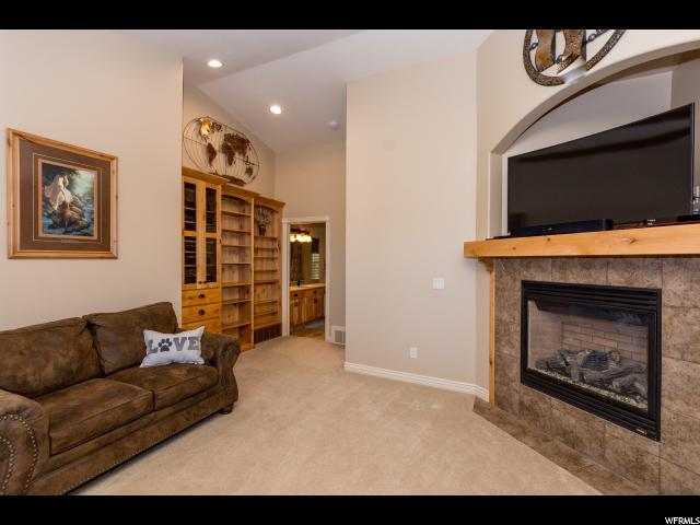 9810 W Point Lookout Dr, Bothwell, UT 84337 — photo 4