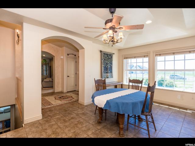 9810 W Point Lookout Dr, Bothwell, UT 84337 — photo 7