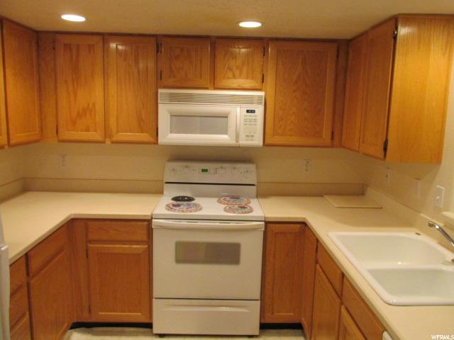 490 E 700 S #C25, Clearfield, UT 84015 — photo 5