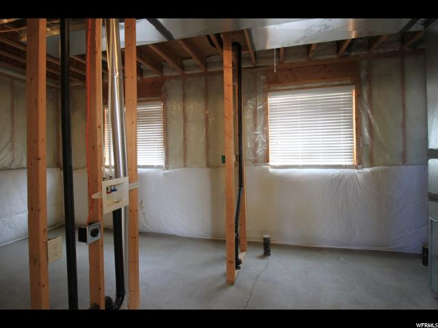 1031 N 780 W, Clinton, UT 84015 — photo 12