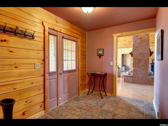 561 S Cougar Ridge Ln E, Torrey, UT 84775 — photo 4