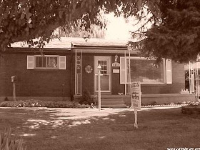 5452 S 2050 W, Roy, UT 84067 — photo 2