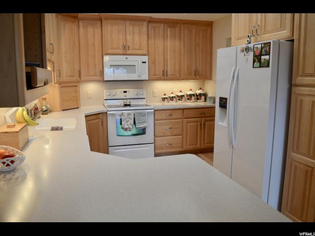 1330 E Ridgewood Ln S, Bountiful, UT 84010 — photo 12