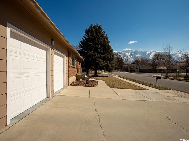 489 E 10375 S, Sandy, UT 84070 — photo 2
