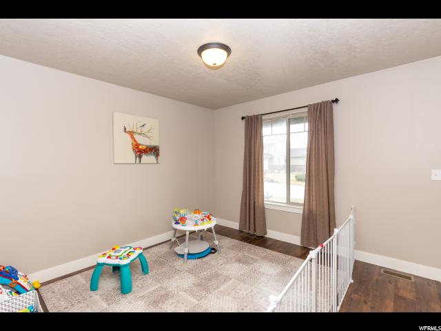 2571 W 1835 N, Clinton, UT 84015 — photo 4