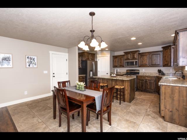2571 W 1835 N, Clinton, UT 84015 — photo 8