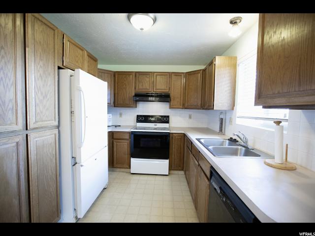 5612 S 3925 W, Roy, UT 84067 — photo 4